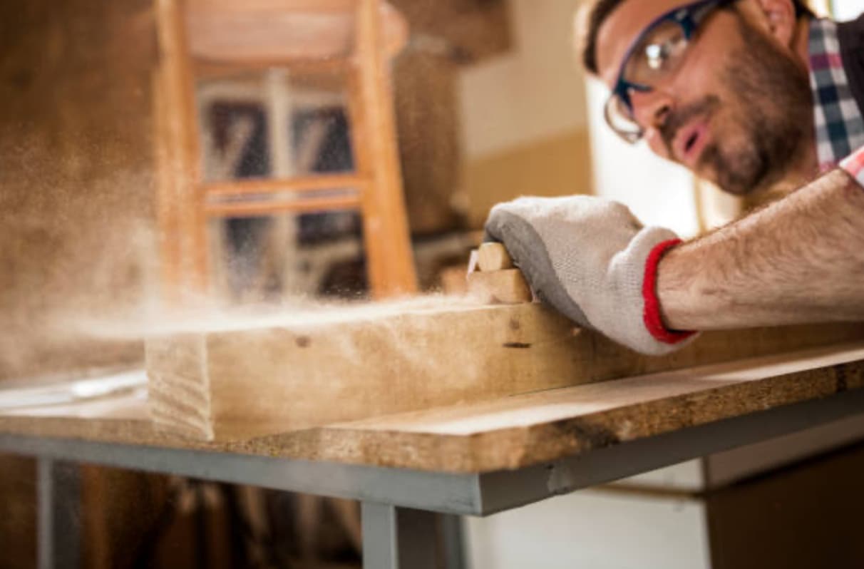 Networking in Woodworking: Building Relationships for Career Advancement